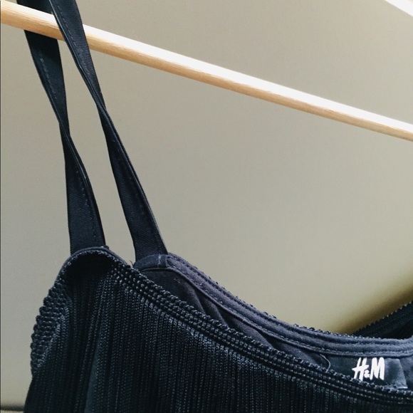 Dress - Picture 8 of 9